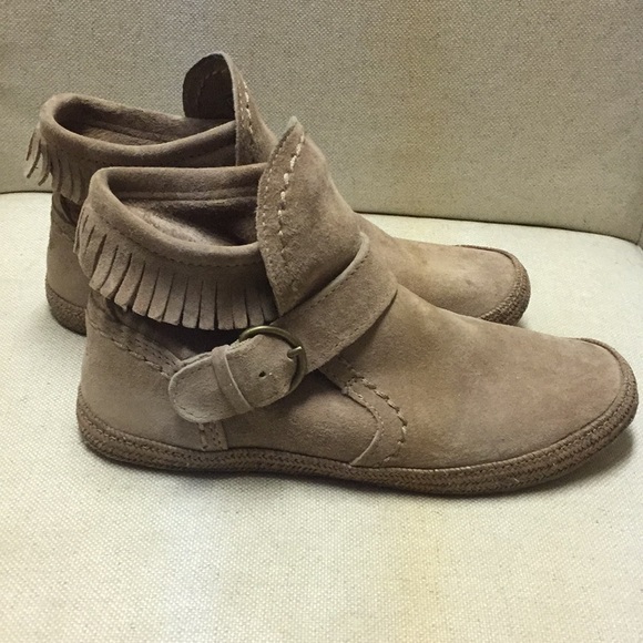 UGG Shoes - Ugg Fringe Suede Booties